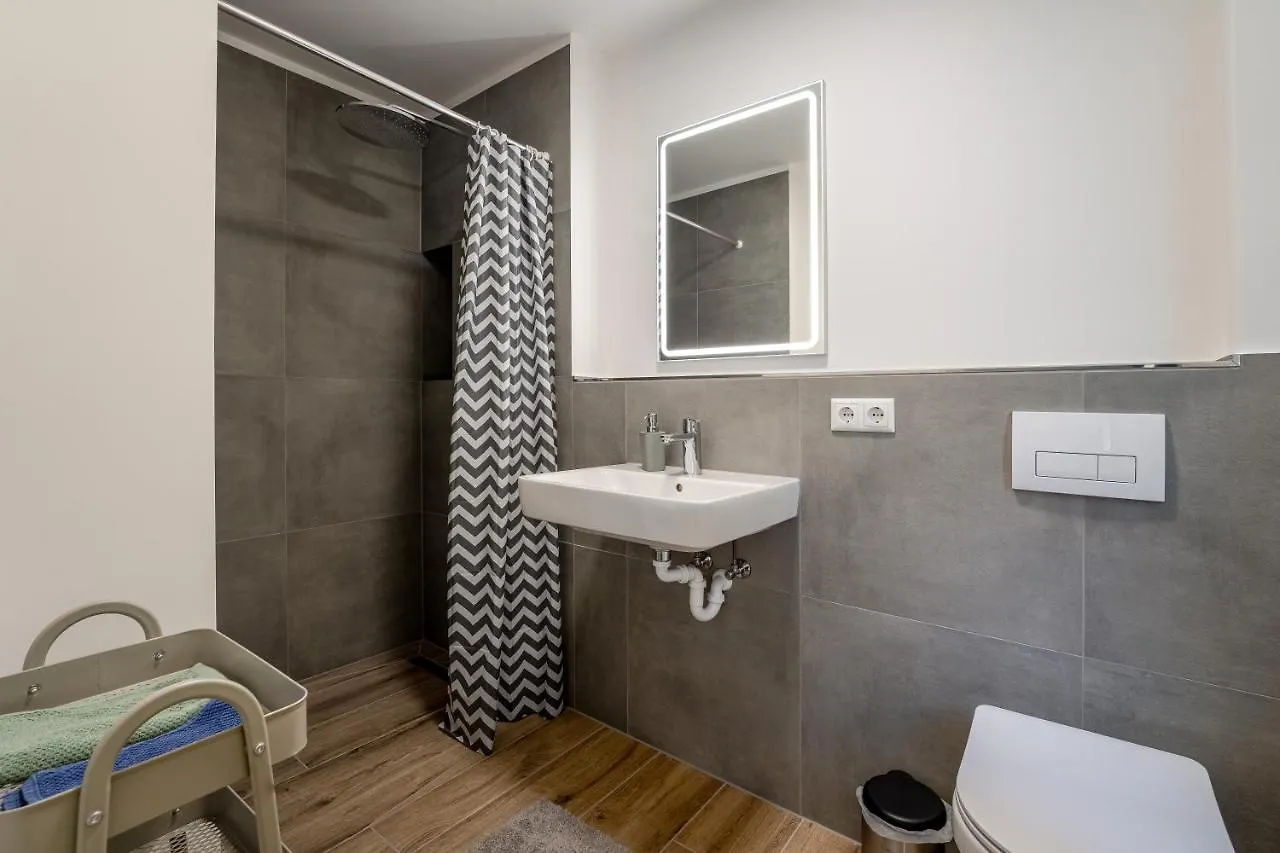 Guest house Moderne & Schoene Apartments Zwischen Altstadt Und Stadtpark Nuremberg